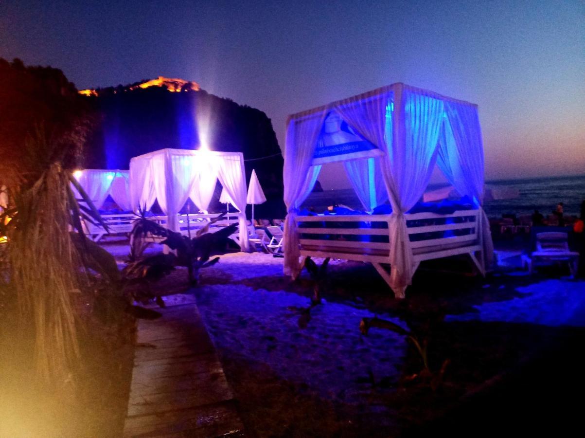 Earthquake S-a-f-e! 24h Open! All Included And Beautiful Private Only 100 Meters To Cleopatra Beach 14 With Umbrellas, Own Fast And Stable Wifi, Barbecue, Balcony, Smart Tv, Table Games, Rent A Car, Travel Agency, Real Estate, No Additional Apartament Alanya